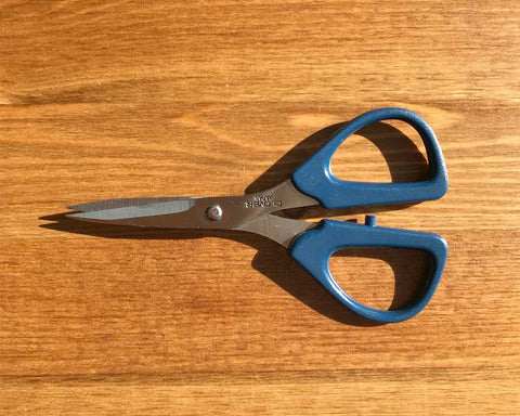 Clover Patchwork Scissors